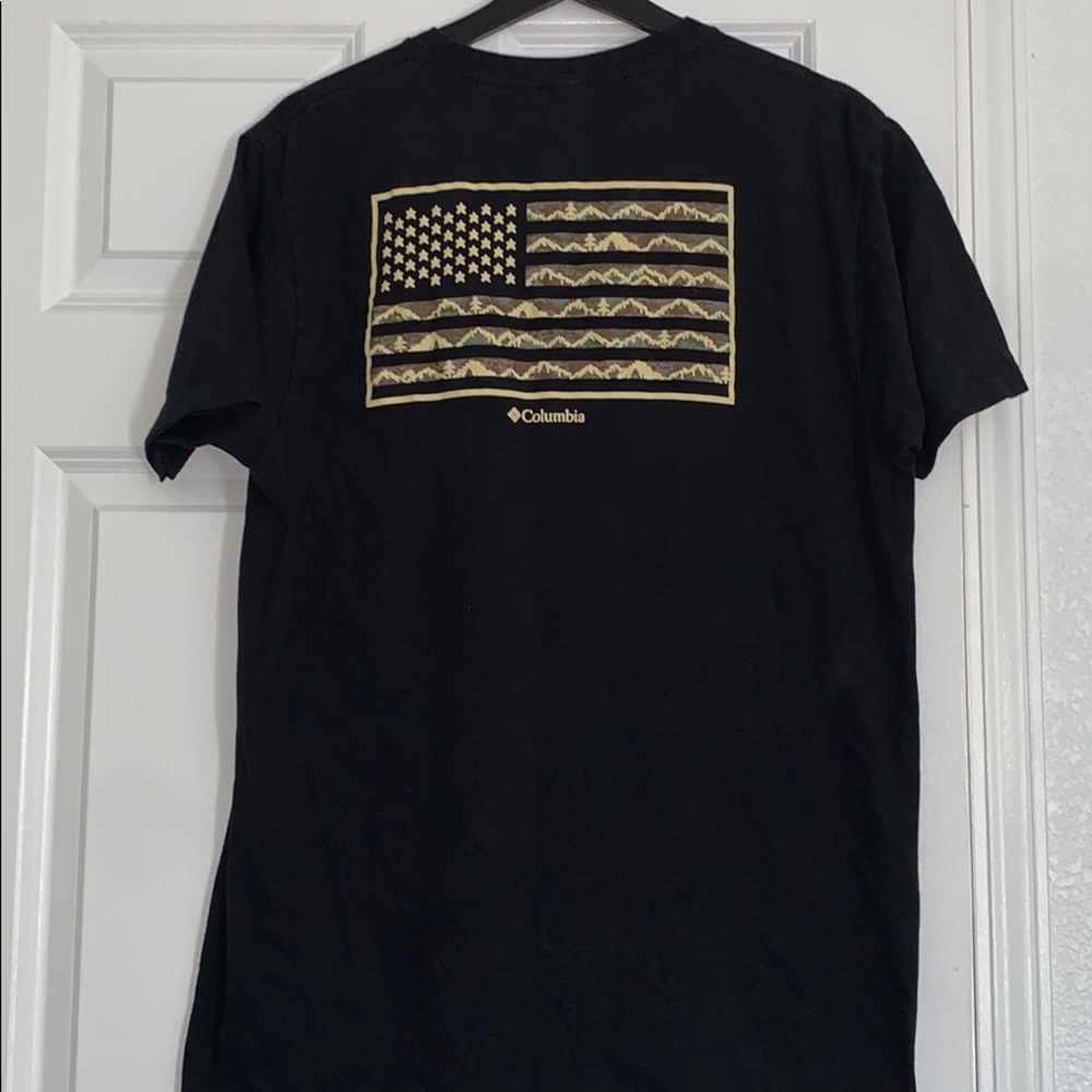 Columbia • Digital Camo Flag Tee